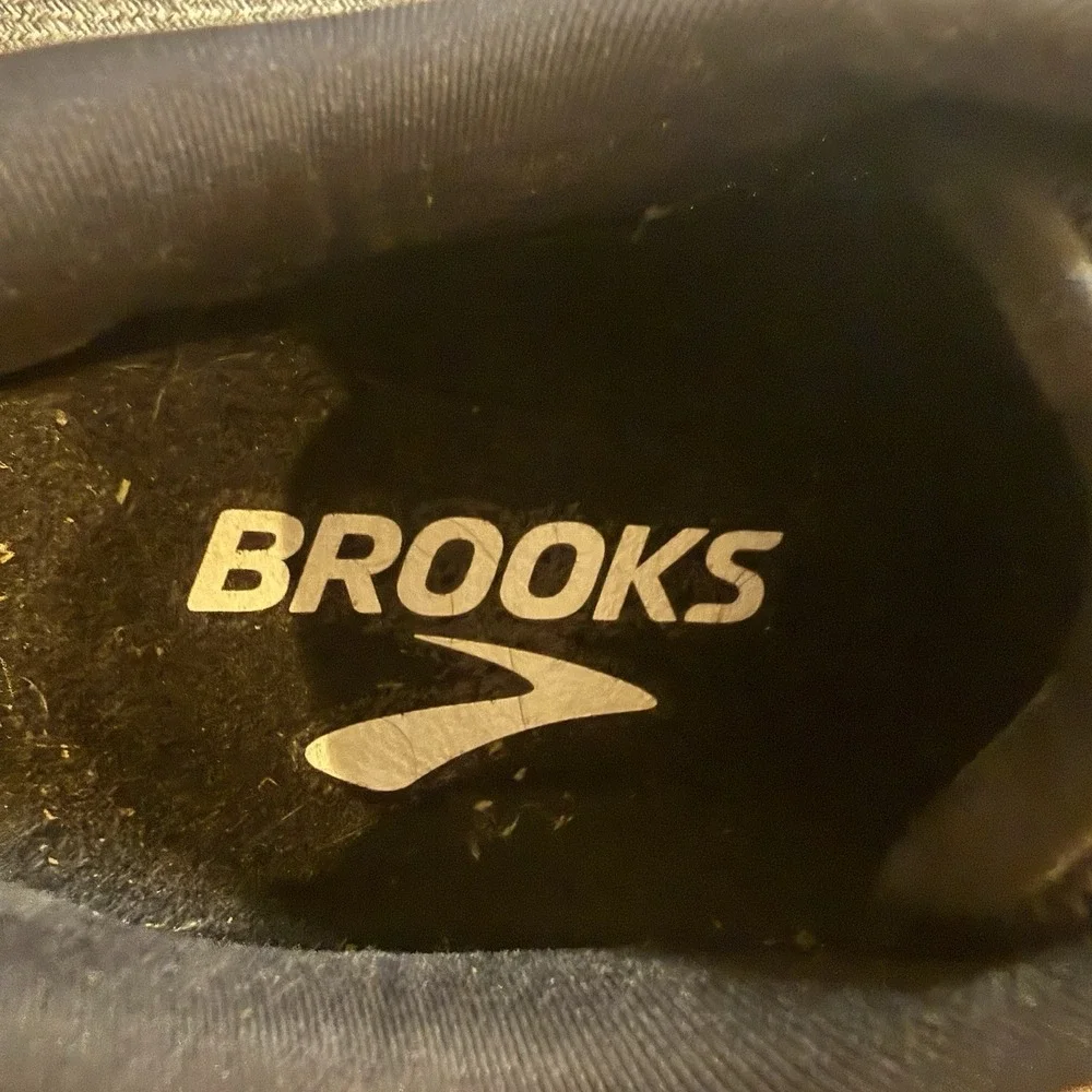 Brooks Adrenaline GTS 23 Womens 6.5 Black White Running Shoes DNA Loft